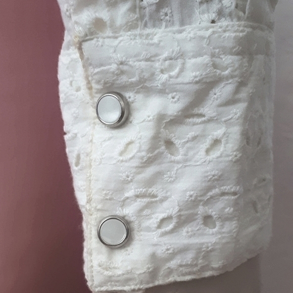 Robert Graham | Eyelet Button-down Shirt - Picture 10 of 14